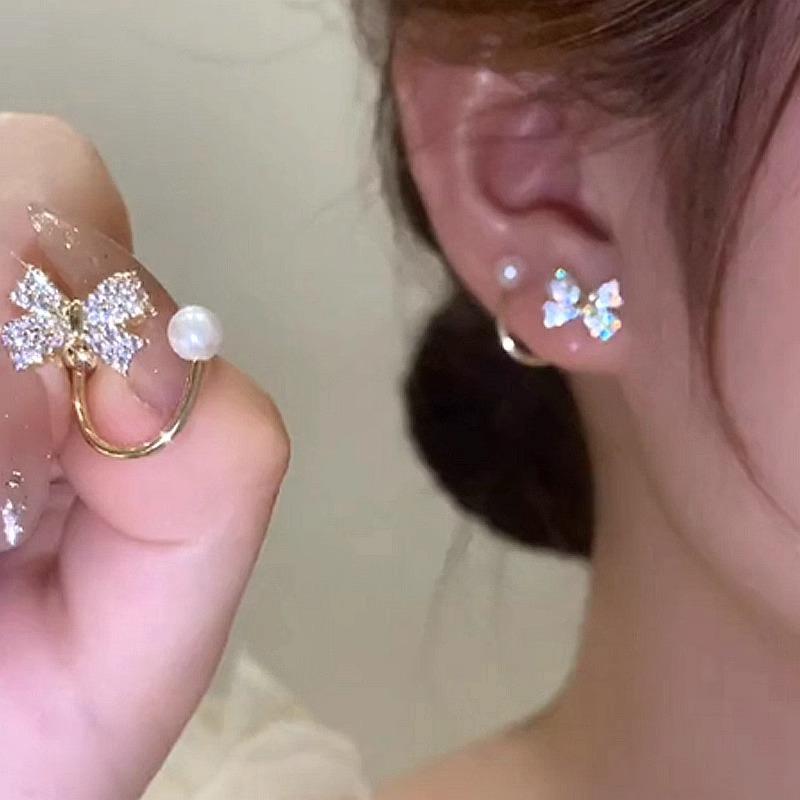 Tamamen Pırlantalı İnci Fiyonklu Küpeler Tasarım Duygusu İki Bantlı Küpeler Mizaçlı Üst Düzey Moda Duygusu ve Çok Yönlü Küpeler Kadın