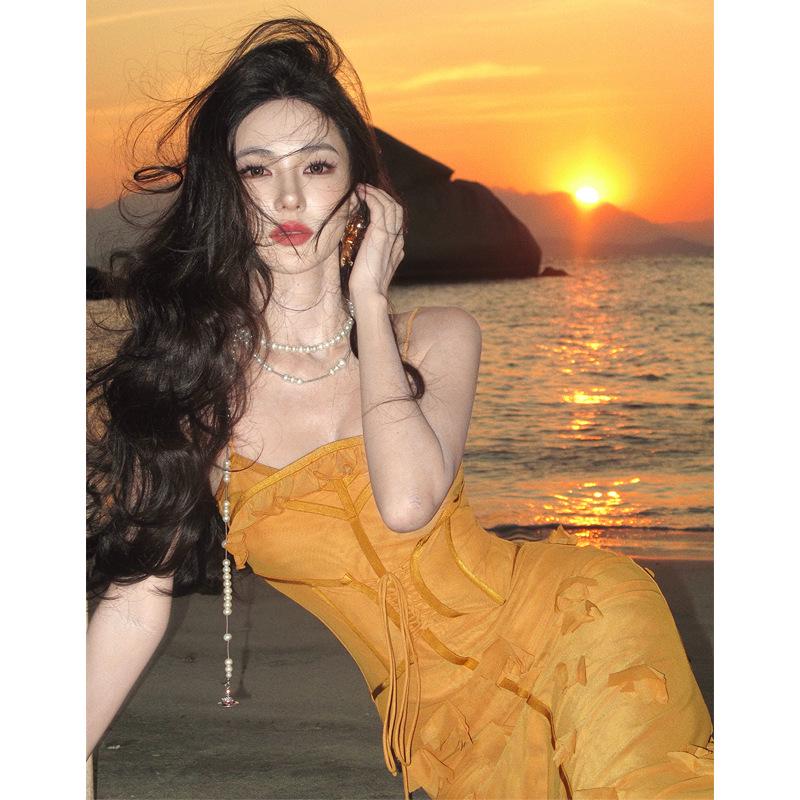 Stylish Beach Vacation Spaghetti Strap Mini Dress - Unique High-End Mesh Backless Design