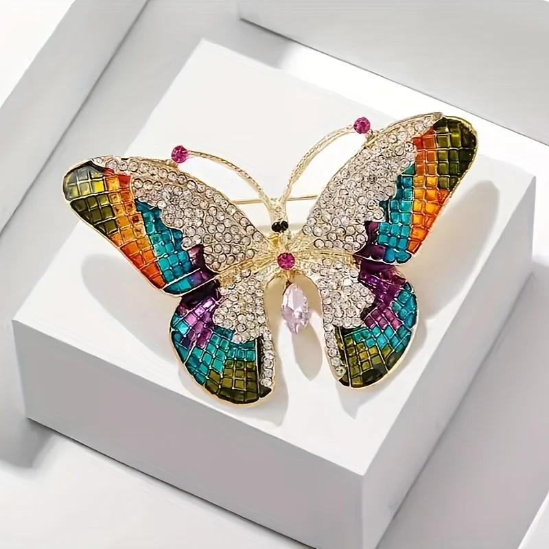 

Luxury Alloy Butterfly Brooch, Sparkling Rhinestone Wing Design Elegant Accessory for Women Daily Outfit разноцветный