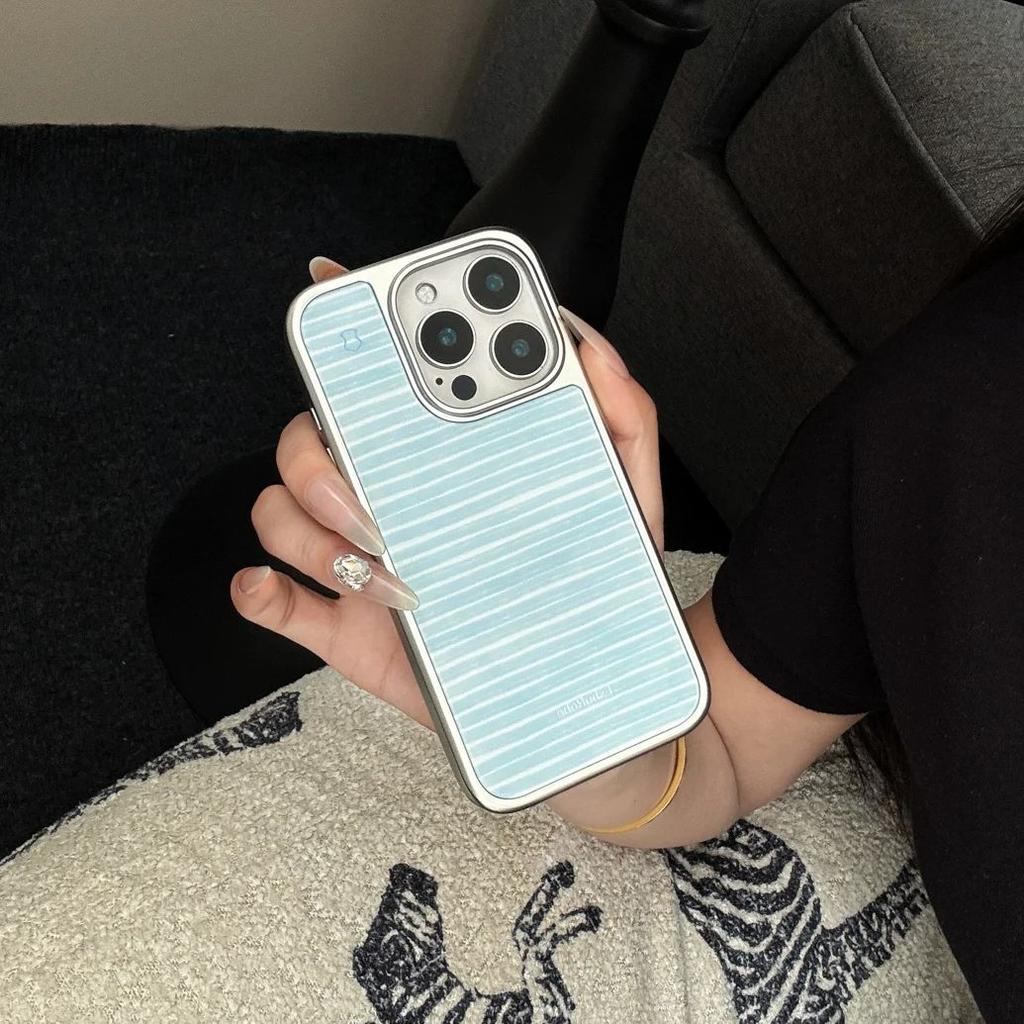 Retro Sea Blue Summer Stripes Sea Soul Hand Phone Case for iPhone 17 16e 16 15 14 13 12 11 Pro Max X Air Plus Luxury Clear