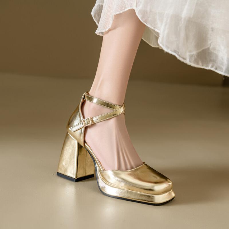Novas sandálias romanas femininas à prova d'água mesa verão salto quadrado cabeça quadrada oca sandálias de salto alto plataforma casual sapatos de tamanho grande