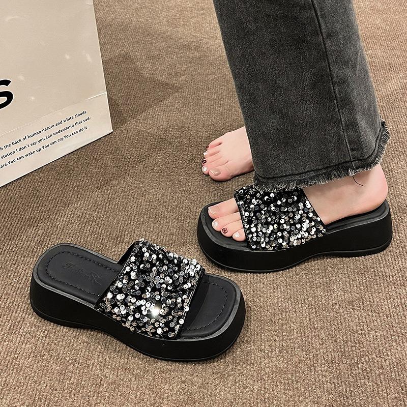 Slippers Women's Summer Wear Fashion New Beach Muffin Thick Bottom Sequins Beautiful Cool Slippers