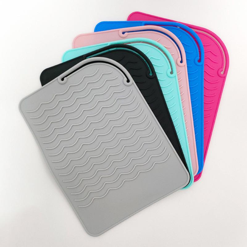 Curled Hair Stick Clip Insulation Pad, Straightener Perm Stick Silicone Insulation Pad Anti Slip Silicone Pad Meal Mat