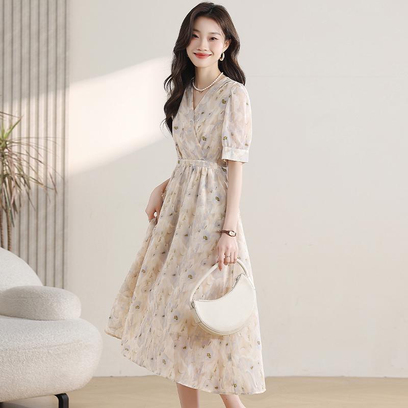 French Style Floral Dress Women Summer Long V Neck Slim Fit Elegant Tea Dress Flowy Long Dress