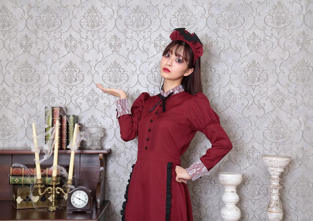 Clearstone Halloween Maid Size Bordeaux Women's Western-Style Costume, M,