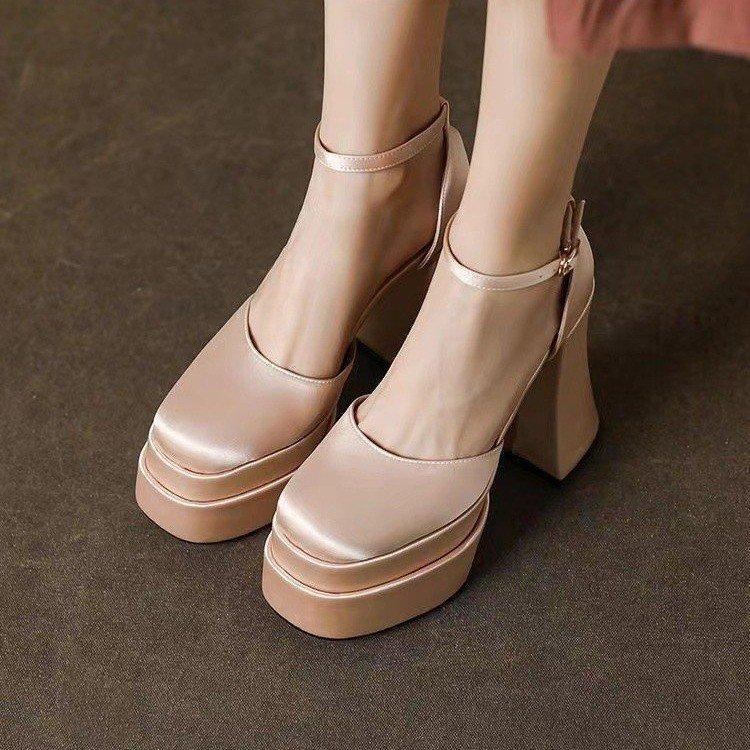 Foreign trade new 42 large size high heel square head sandals fairy wind hate sky high water platform catwalk high heels one word buckle tide