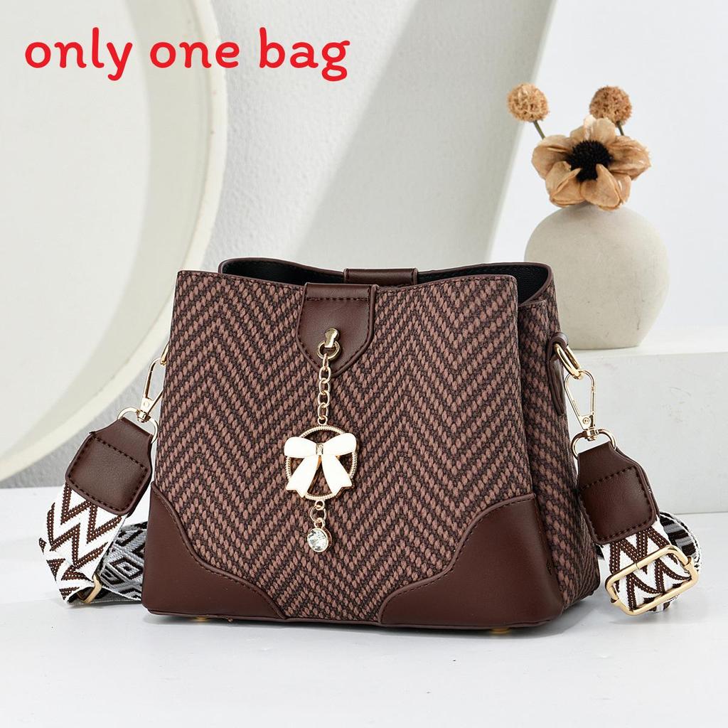 

Pu Water Bucket Shoulder Bag With Decorative Bow And Stitched Design For Work And Travel коричневий