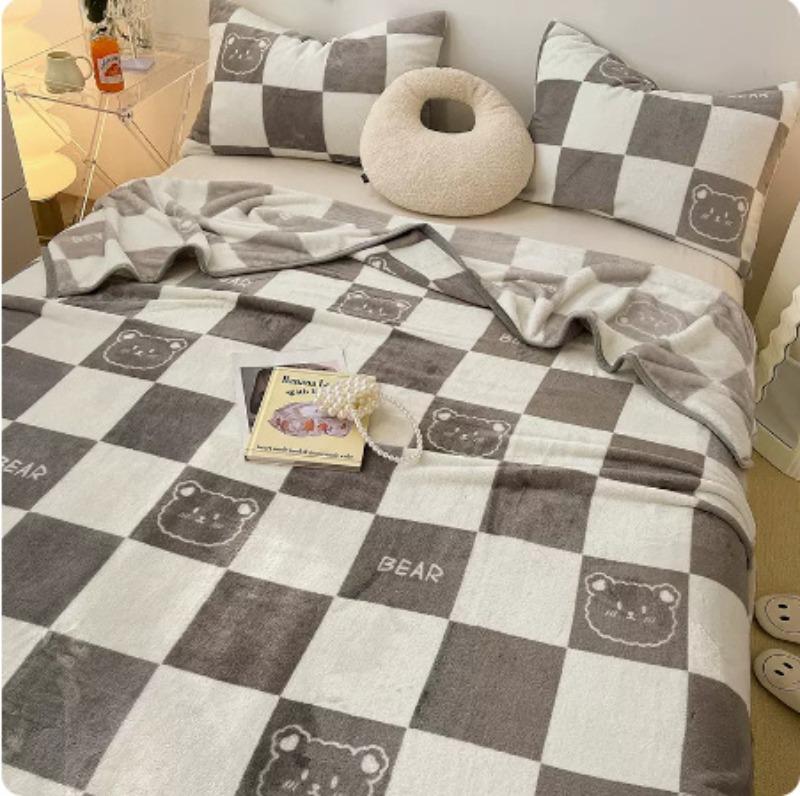 Thick Milk Velvet Blanket Double Bed Bedding Soft and Skin Friendly Home Textile Multiple Styles To Choose From Machine Washable Not Easy Shed Hair