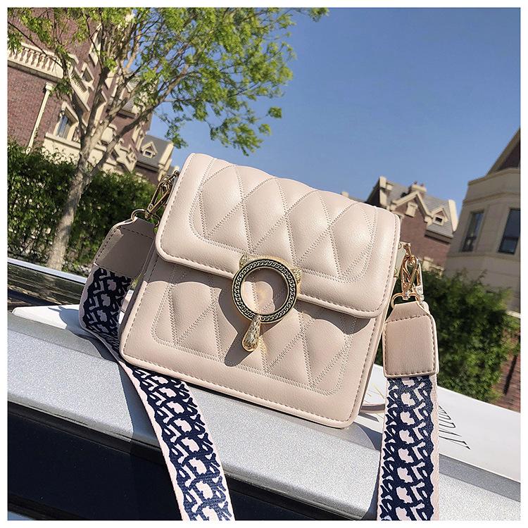 2020 neue rhomboide Handtaschen Mode Persönlichkeit Schloss Trend One-Shoulder-Diagonal-Tasche