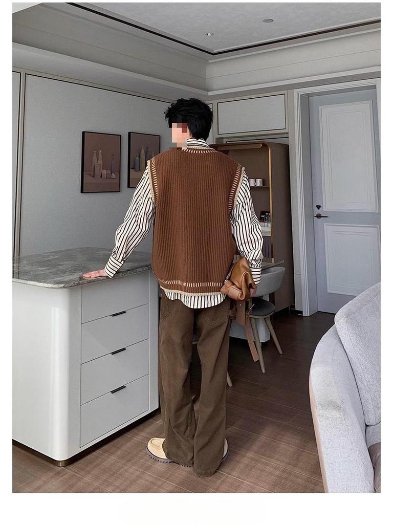 Men's Casual College Style V-Neck Knitted Sweater Vest - Autumn/Winter Korean Loose Fit