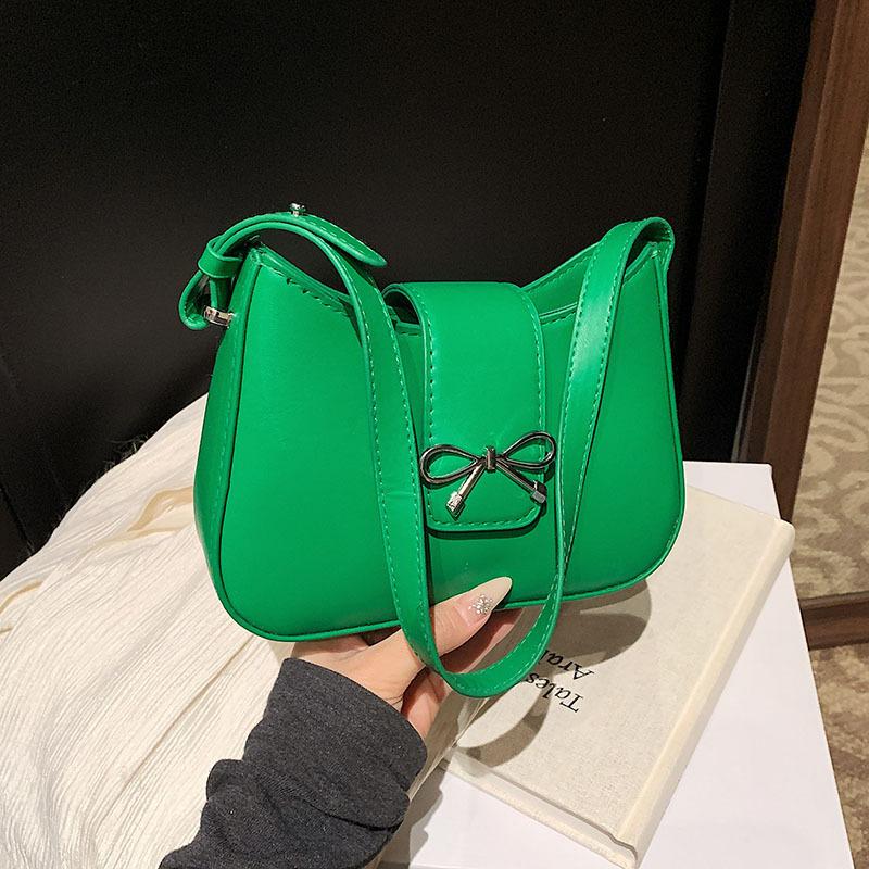 2025 new simple fashion casual small square bag women's simple fashion baguette bag trendy fashion shoulder armpit bag