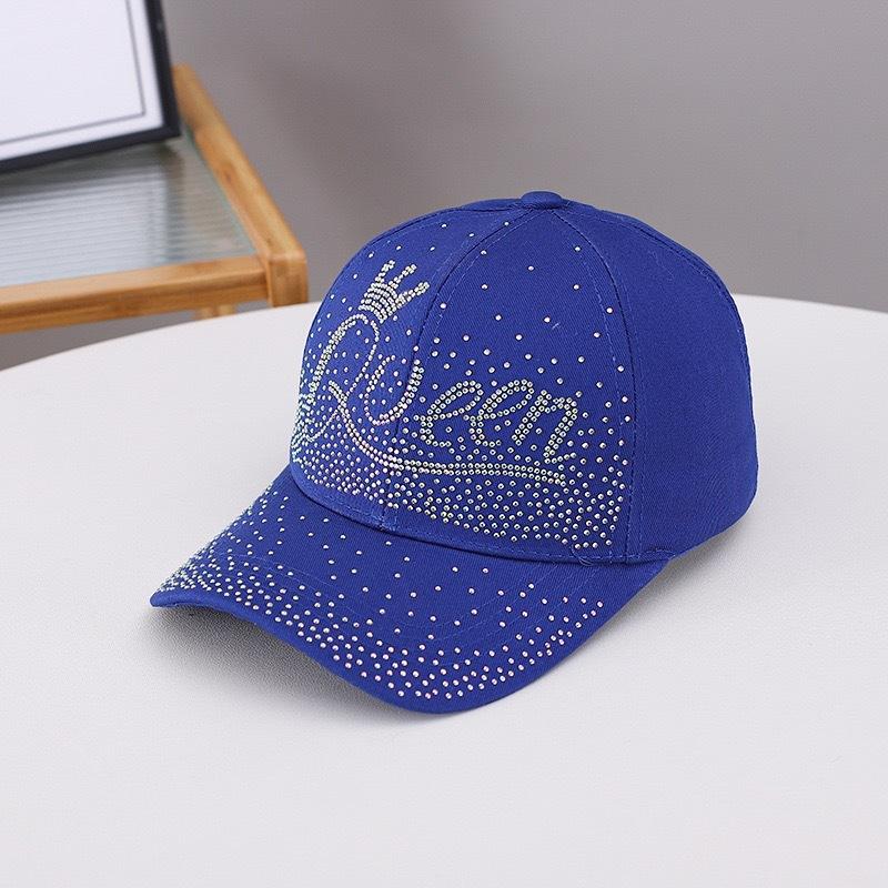 New point diamond QUEEN letter baseball cap European and American fashion diamond-encrusted curved brim cap spot batch