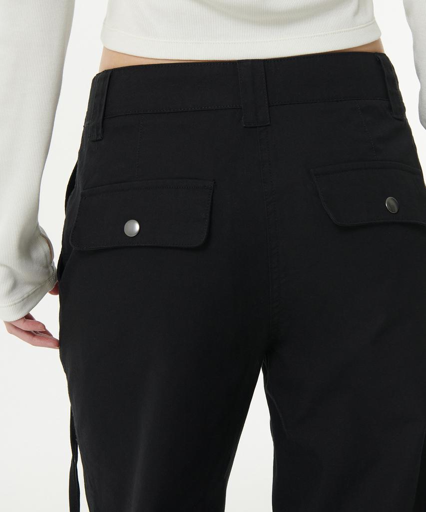 MUSINSA STANDARD WOMAN Women'S Semi-Bootcut Utility Cargo Pants [Black]
