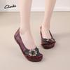 Sommer neue Ledersandalen mit Blumenmuster Rindflechssohle lässige flache Damenschuhe