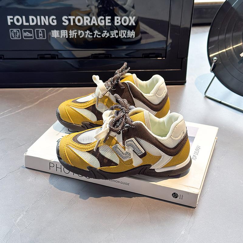 

Children s contrasting sports shoes 2025 autumn new Korean version of Dexun shoes fashionable non-slip soft-soled breathable running shoes tide 26-31 yards whole box shot 48 pairs жёлтый