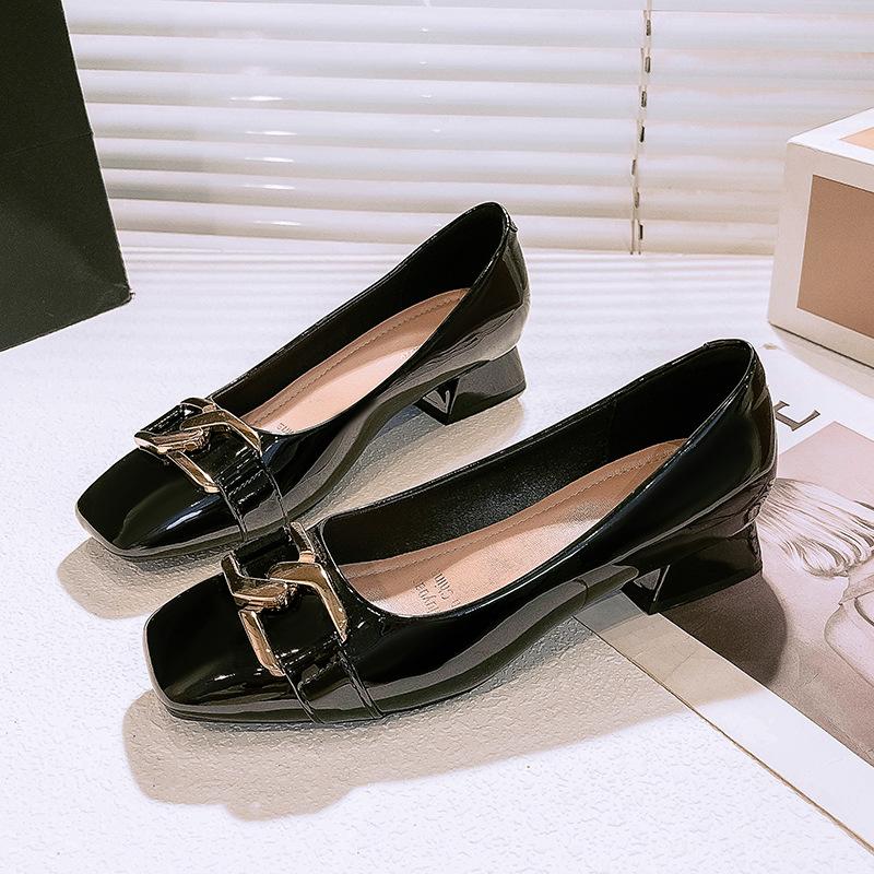 Thick-heeled single shoes women's spring 2025 new French retro low-heeled women's shoes patent leather burgundy square head high heels