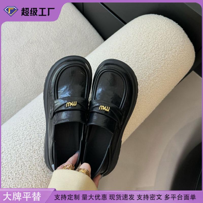 MIU's spring new small leather shoes for women to wear high-end French retro loafers for women's versatile platform women's shoes