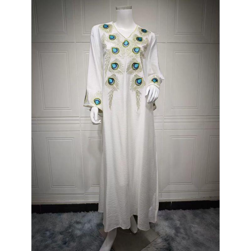 

New Arrival Middle East Turkey Pullover V-neck Embroidery Robe Dress V-Neck Embroidered Dress White S