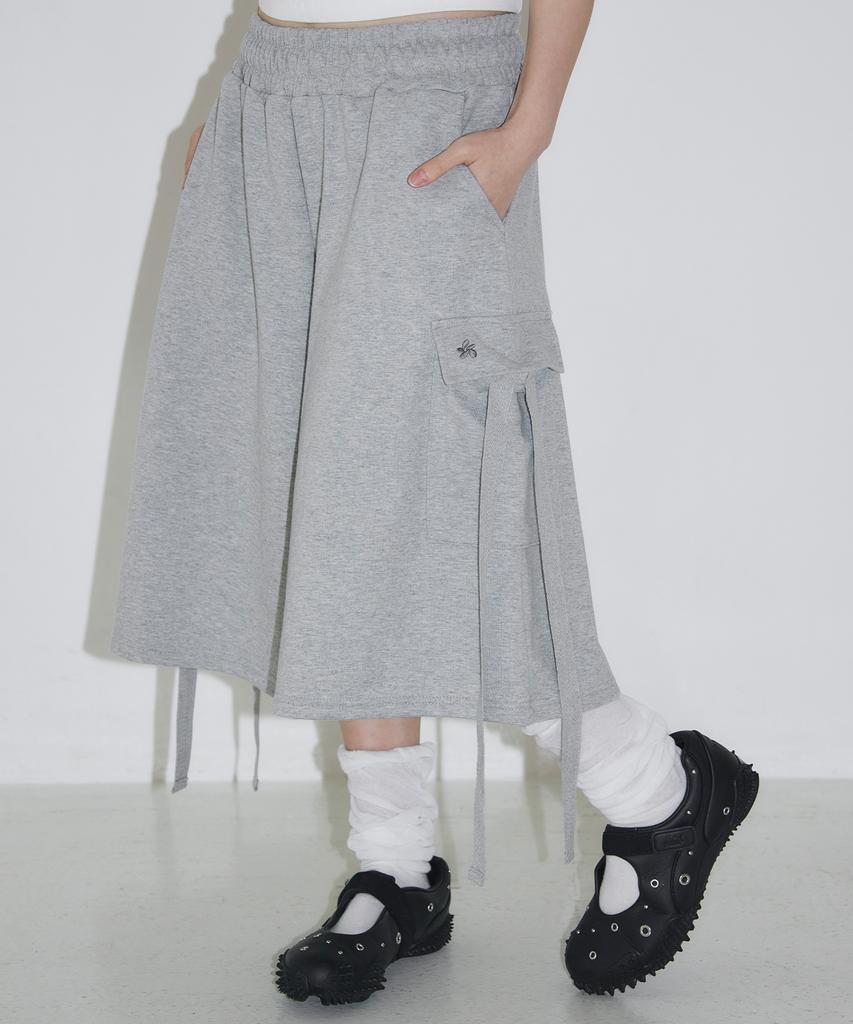 Seulliggeullou Cargo Strap Bermuda Sweatpants [Grey]