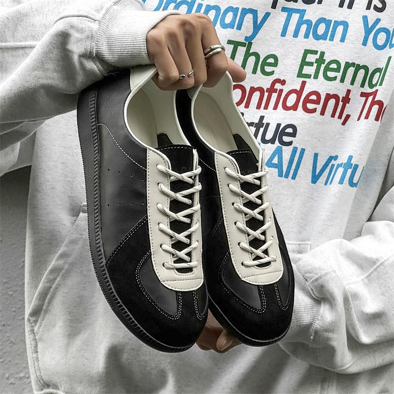 Fashion 2025 Men Causal Shoes Spring Vintage Leather Casual Walking Shoes Men Leisure Jogging Sneakers Zapatos Mujer Man Tennis Trainers