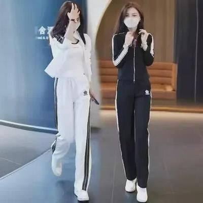 2024 Spring & Fall Women's Fashion: Elegant Sporty Two-Piece Set with Age-Defying Wide-Leg Pants