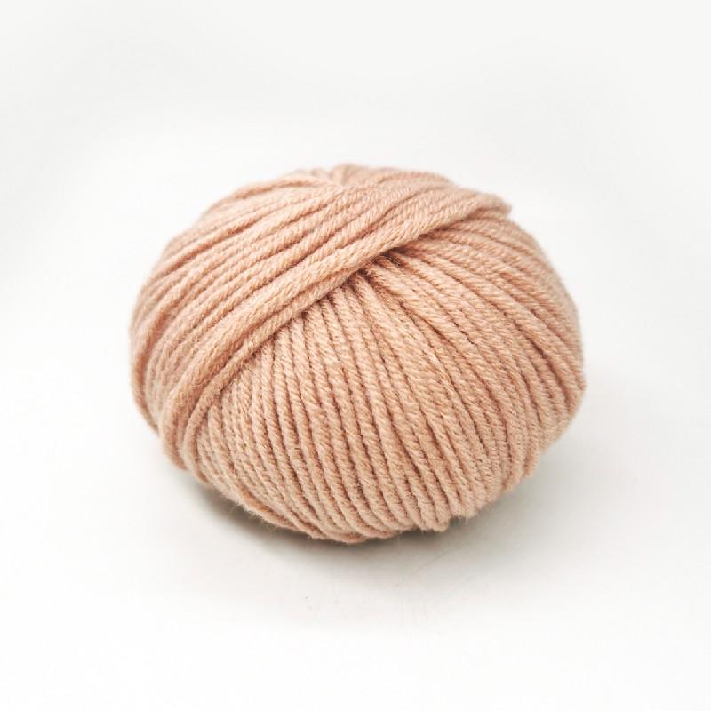 Alpaca Wool Yarn: Soft, Non-Itchy, Hand-Knitted, Medium-Thick for Sweaters