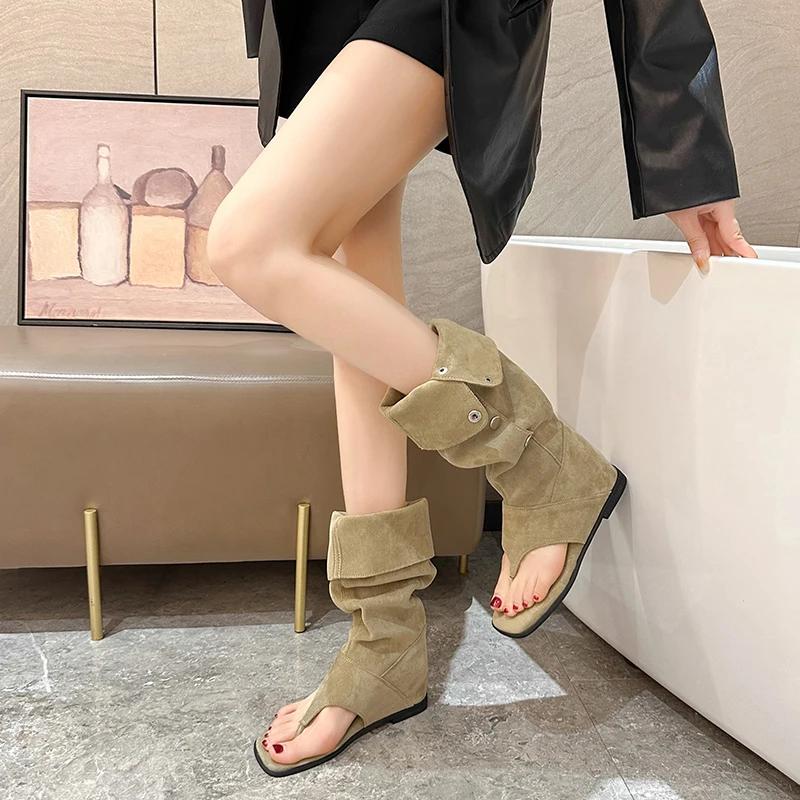 Damen Sandalen Kleine Größe Lazy Wind Runde Zehenspitze Clip Zehen Innerhalb Der Hohen Sandalen Stiefel Knopf Flip Tube Zwei Tragevarianten Modeschuhe