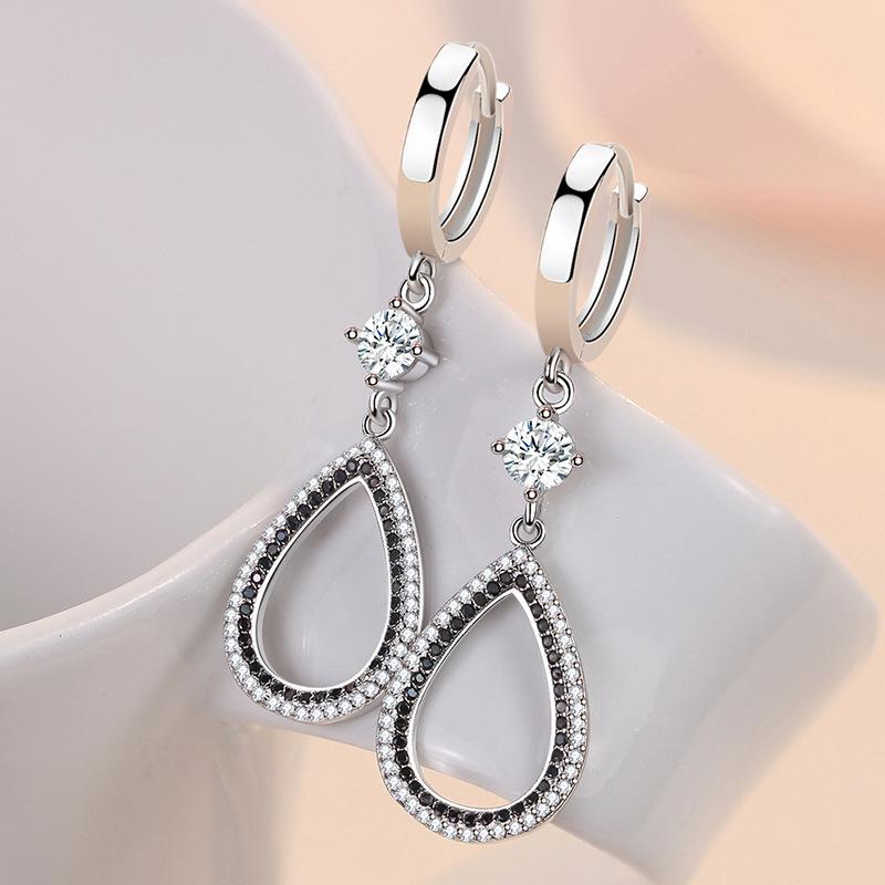 925 Sterling Silver Claws Stud Earrings with Crystal AAA CZ Stone Modern Design Fashion Versatile Accessories Women Jewelry