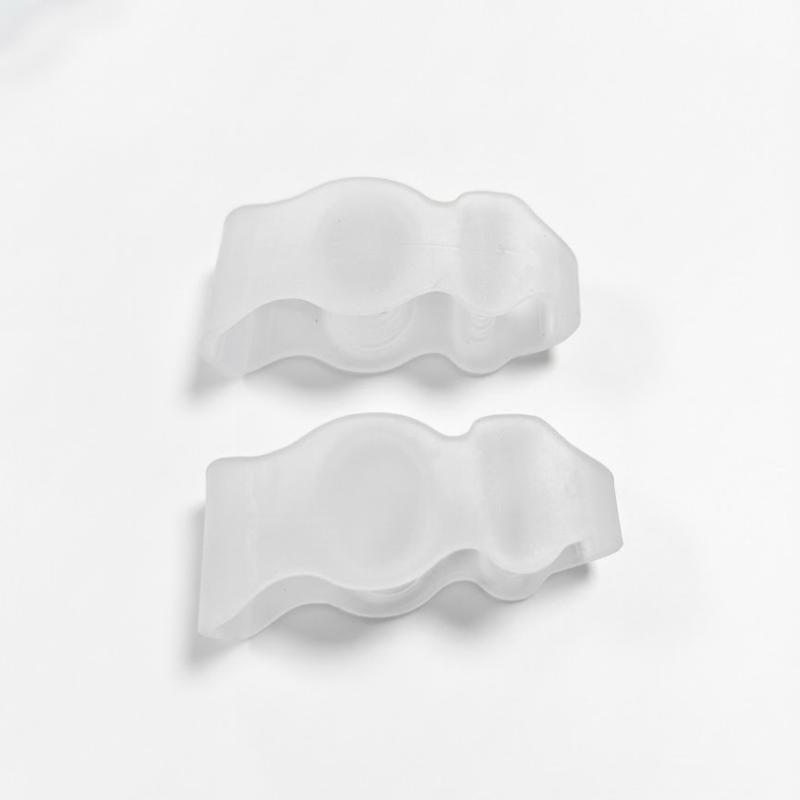 1Pair Silicone Three Hole Toe Separator Fingers Feet Toe Spreader Hallux Valgus Bunion Corrector Toe Straightener Corrector