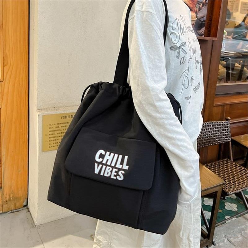 Bag New Women's 2025 Large Capacity Shoulder Bag Fashion Drawstring Bundle Bag Solid Color Casual Shopping Bag