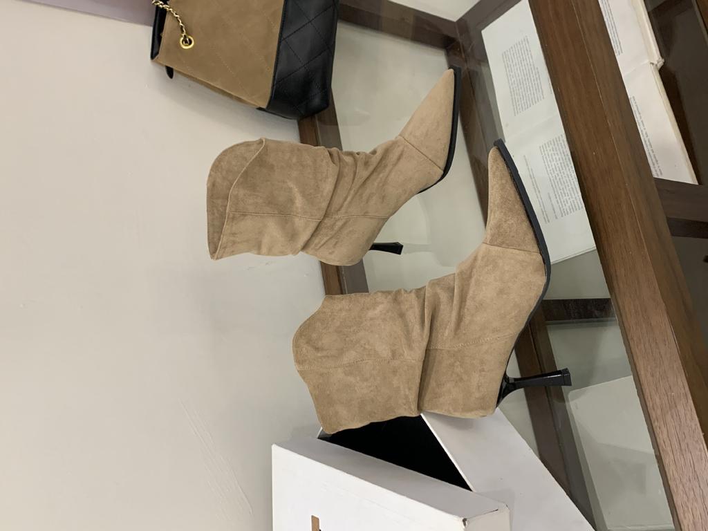 Stiletto French Temperament Leopard Print Pointed Short Boots Women's Boots Autumn 2025 New Suede Medium Tube Stacking Boots