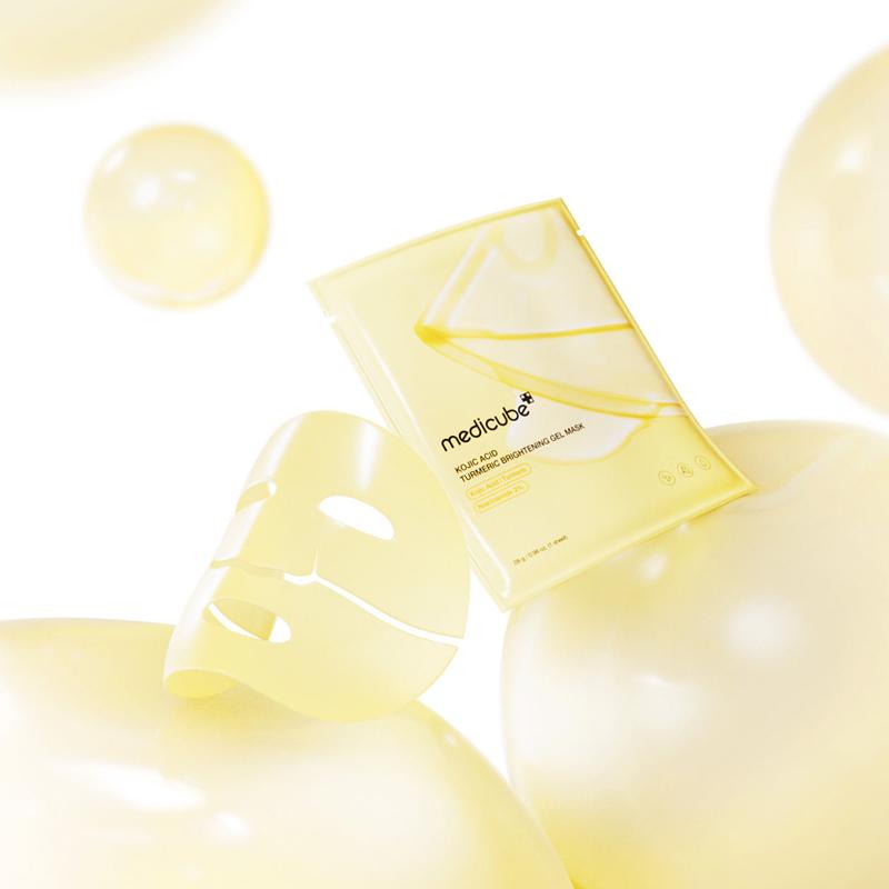 Medicube Rozjaśniający żel z kwasem kojowym i kurkumą 28 g*4 szt.