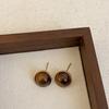 Exquisite Maelard Brown Resin Stud Earrings for Women: High-End, Fashionable, and Versatile Autumn/Winter Ear Accessories