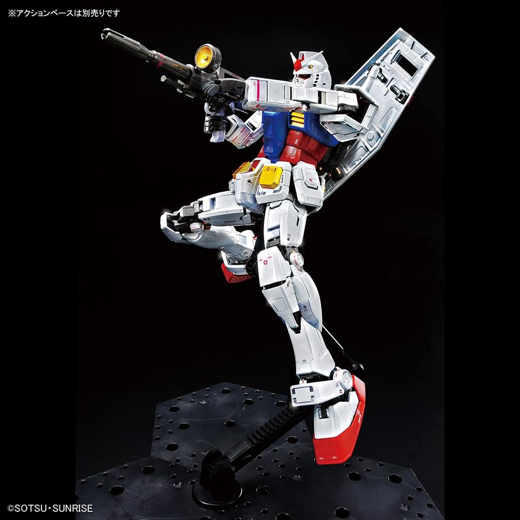 Bandai Spirits MG Gundam Base Limited Gundam Plastic Model Base 1/100 RX-78-2 Ver.3.0 [Titanium Finish] (Gundam Limited)