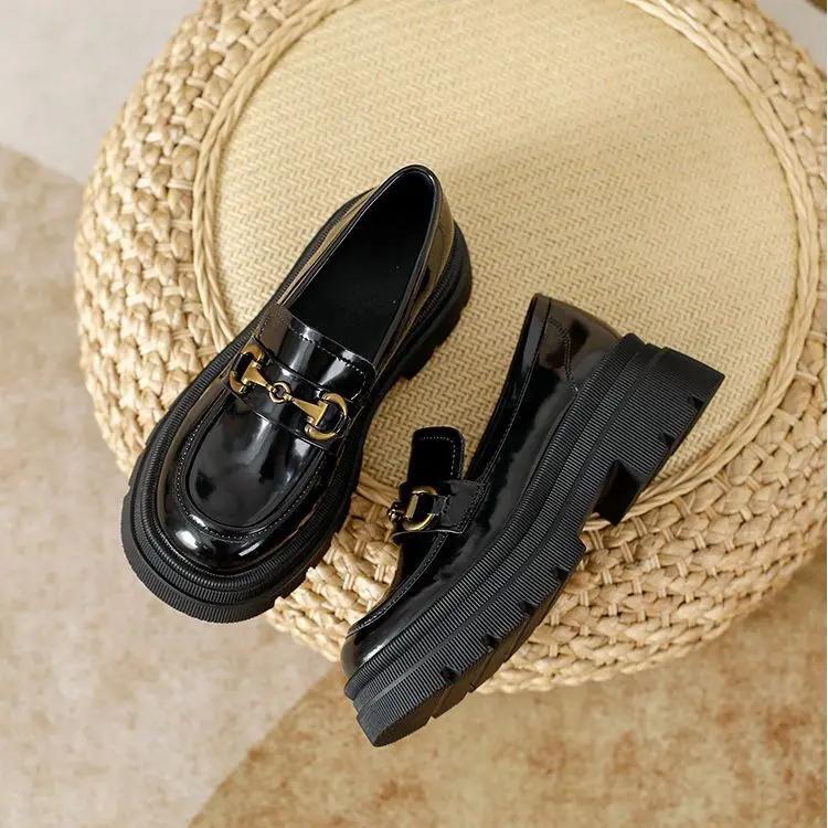 Casual Woman Pumps With Medium Heels Square Shoes For Women Wholesale Quick Delivery Social Promotion Hot On Offer Summer 2025 A