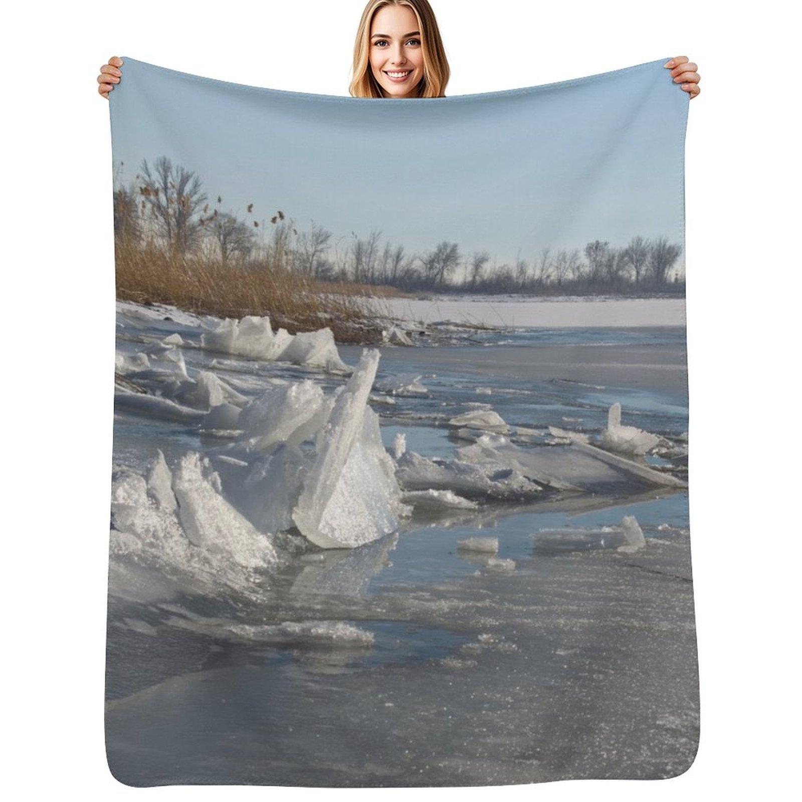 

Autumn and winter nature photography Throw Blanket Cozy Microfiber Throw Blanket for Home Bedroom 102x76cm(40x30in)
