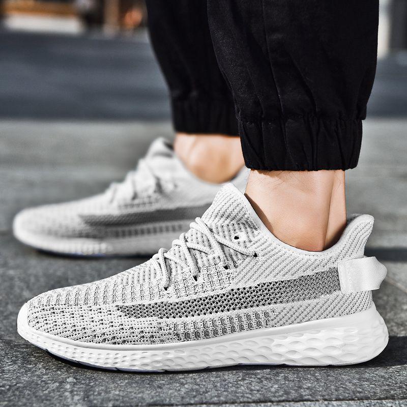 

Men s shoes large size fly-woven breathable mesh casual sports shoes men s young students lightweight running shoes 48 сірий колір