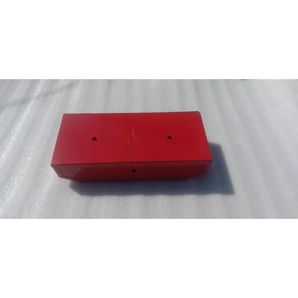 Caja de herramientas (Metal) para Tractores MASSEY FERGUSON - Universal