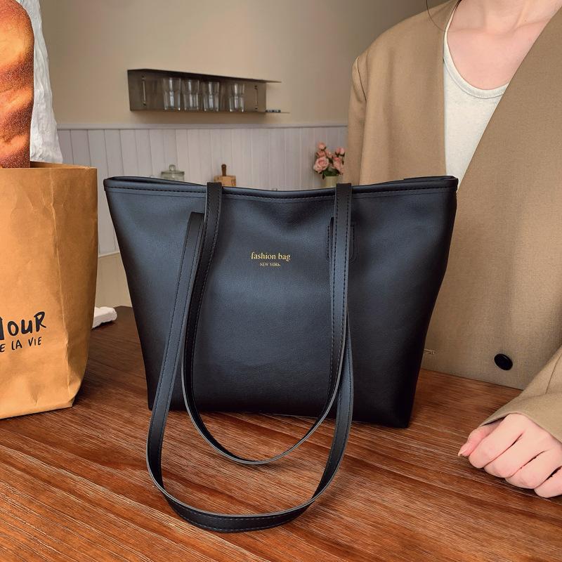 Large-capacity bag to work, new casual class, shoulder texture, fashionable and versatile commuter tote bag, autumn
