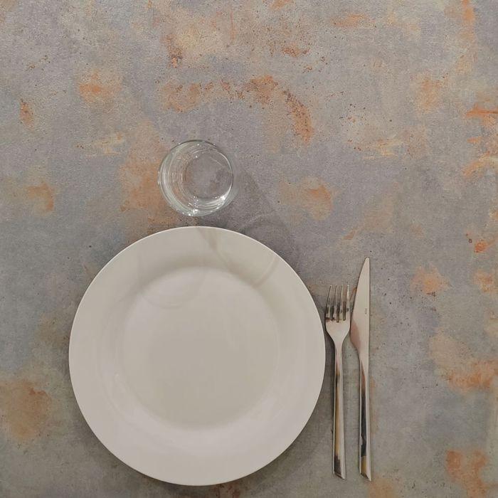 Table ronde Ø 70 cm - modèle Round pied blanc gris rouille