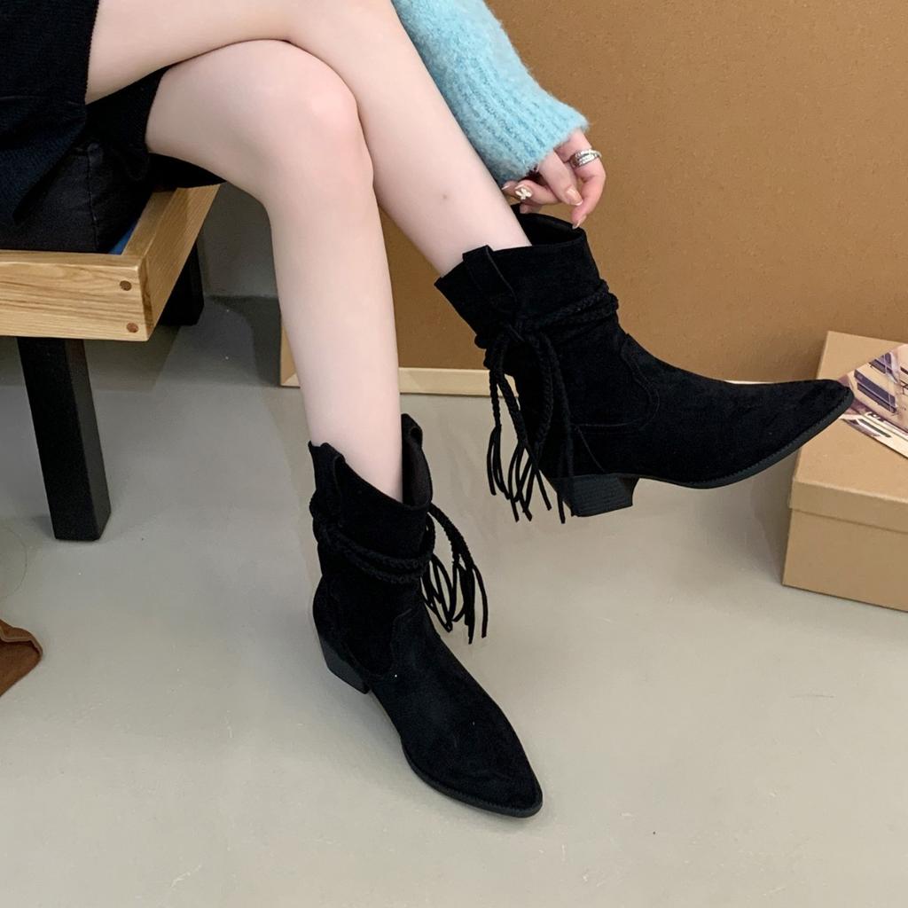 French retro brown short boots women's autumn and winter wasteland wind fringed V-mouth thin thick heel Maillard western cowboy boots