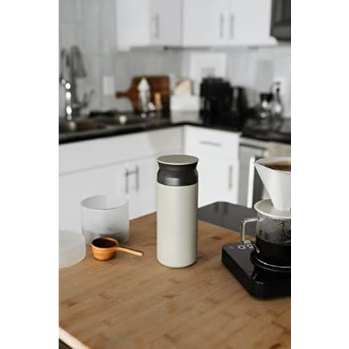 KINTO Travel Tumbler, 500ml, Sand Beige, Double-Sided Vacuum Wall, Insulates Hot and Cold Drinks, 20949