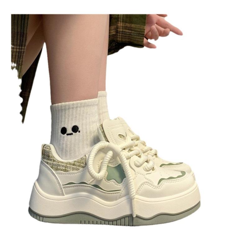 Thick-soled little white shoes female students spring 2025 new sports versatile niche design casual board shoes foreign trade batch
