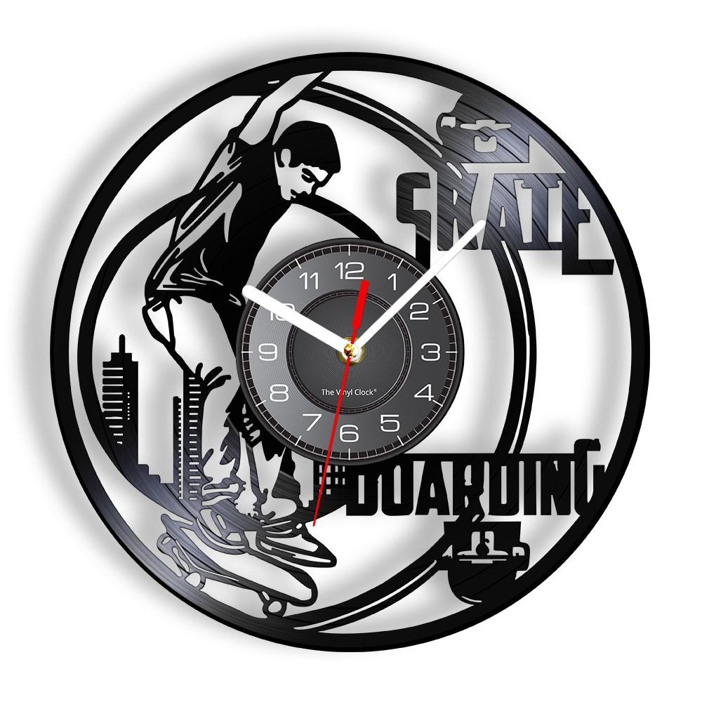 Free Style Skate Boarding Wall Clock Extreme Sports Skate Board Vinyl Record Wall Clock Skate Boarder Home Decor Modern Design