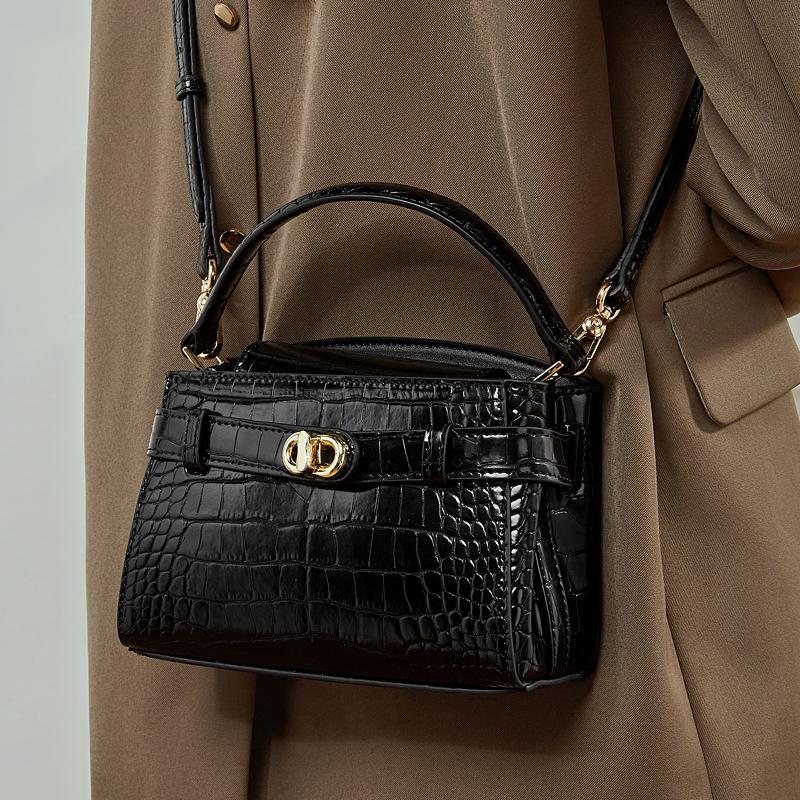Crocodile Pattern Cowhide Bag Women's 2025 New Genuine Leather Women's Bag Simple Handbag Single Shoulder Crossbody Small Square Bag