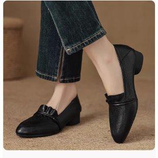 

Fashion autumn new low-heeled single shoes women s versatile flat-bottomed light-mouth thick-heeled small leather shoes soft-faced pointed board shoes 35 чёрный
