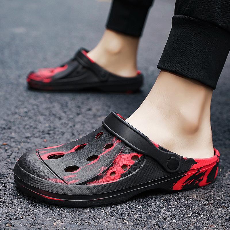 

2025 новые летние взрывные сандалии-шлепанцы большого размера камуфляжные дырчатые туфли пара мужские и женские универсальные модные шлепанцы 36