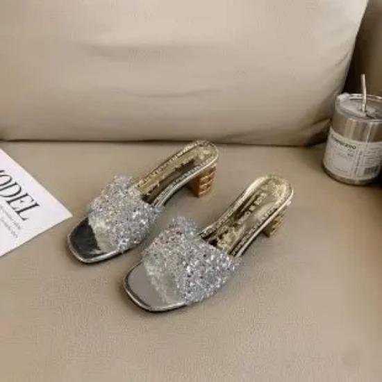 

Новые летние женские тапочки на высоком каблуке, женские пляжные шлепанцы с большим круглым носком и открытым носком, домашняя обувь золотого цвета De Mujer 34