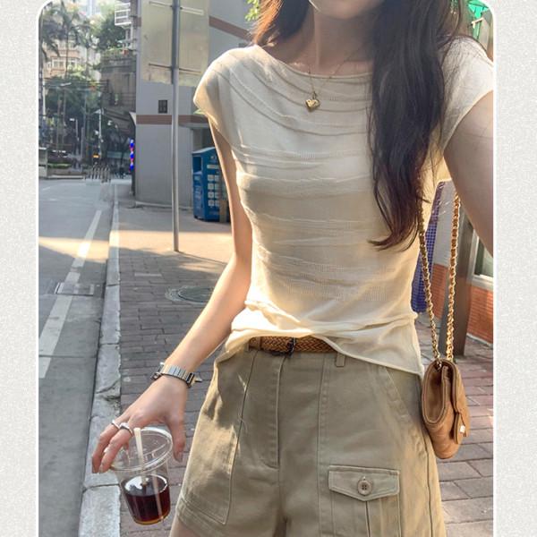 

Stylish Sleeveless Textured Knit Women s Slim-Fit Spring 2025 Korean Niche Top One Size [Recommended for up to 125 lbs]