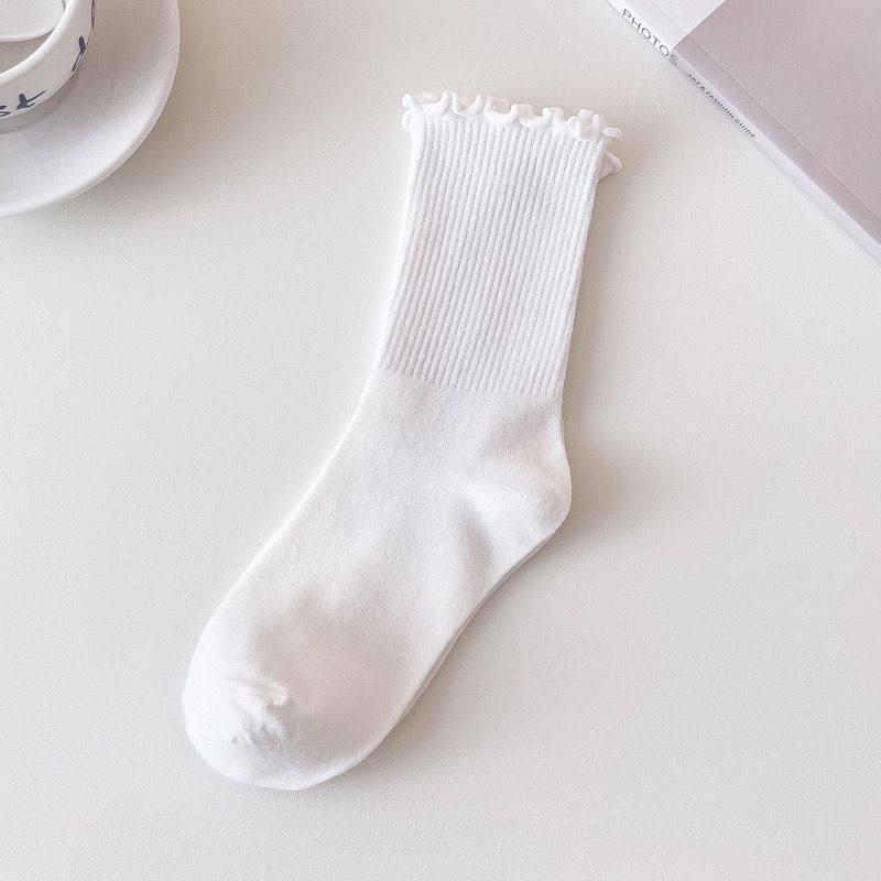 Women's Lace Ruffle Mid-Calf Socks - Sweat-Wicking, Versatile Japanese Mary Jane Style